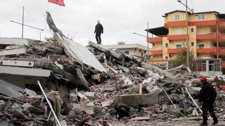 Gjendja pas tërmetit në Shqipëri