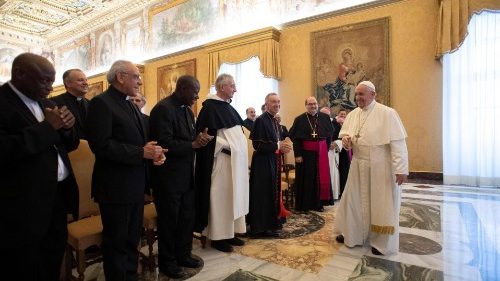 Папа призвал богословов давать народу Божьему «твердую пищу»