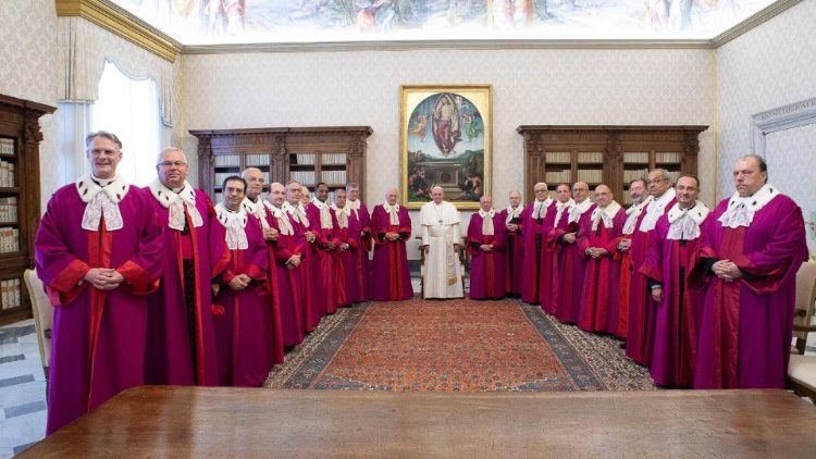 Papież z członkami Roty rzymskiej