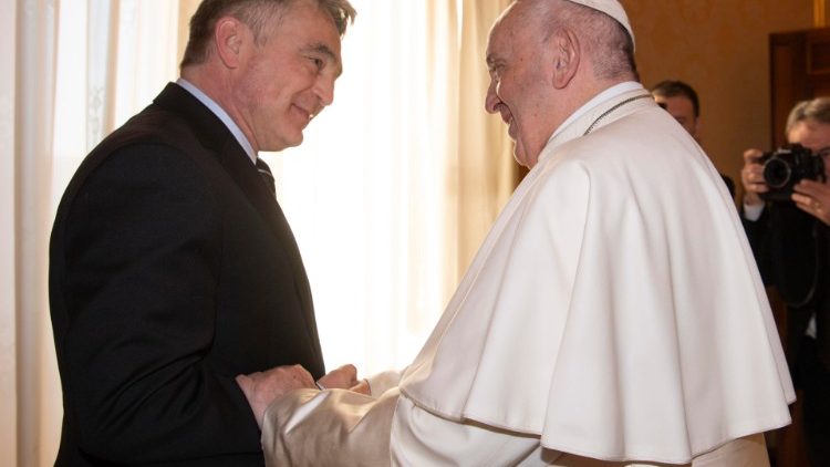 Ferenc pápa fogadja Željko Komšićot, Bosznia-Hercegovina soros elnökét