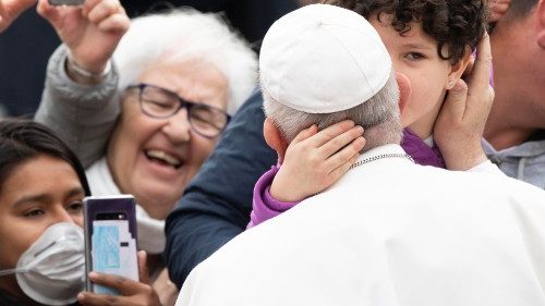 Papa: Quaresma, tempo de se desligar do celular e se conectar com o Evangelho