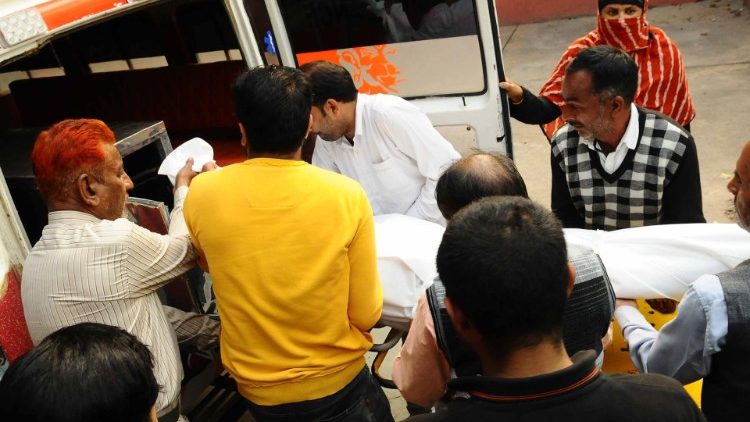 Traurige Bilanz der Zusammenstöße: über 30 Tote in Neu Delhi