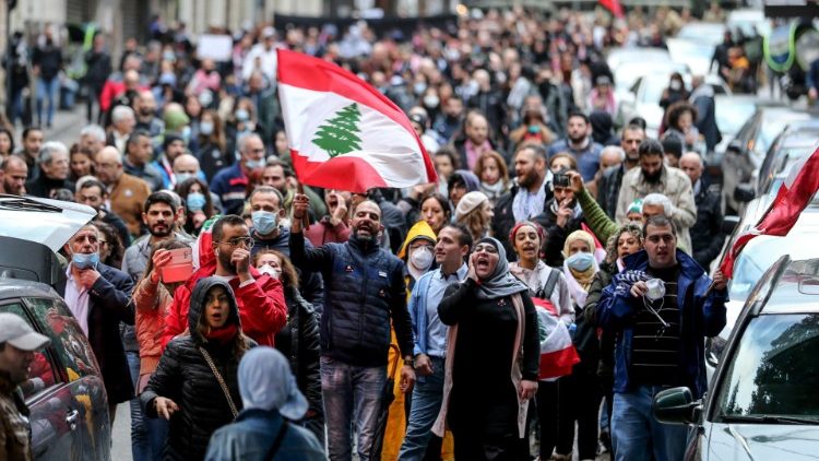 Manifestazioni a Beirut