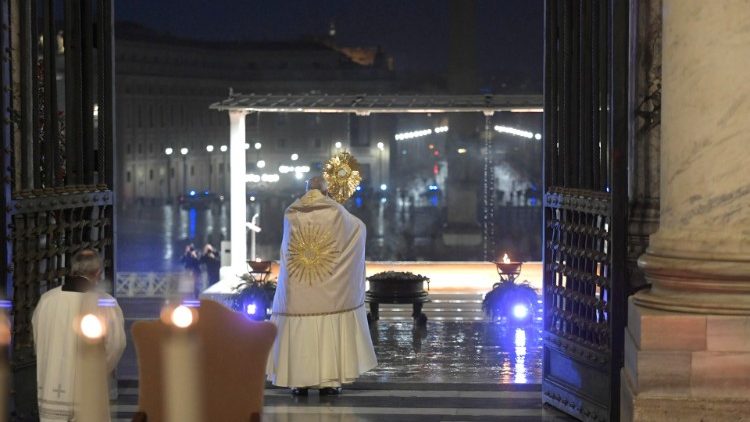 El Papa impartió la Bendición Urbi et Orbi y la Indulgencia Plenaria