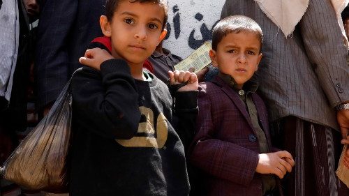 Iêmen. Dom Hinder apela pelo fim da guerra e tráfico de armas