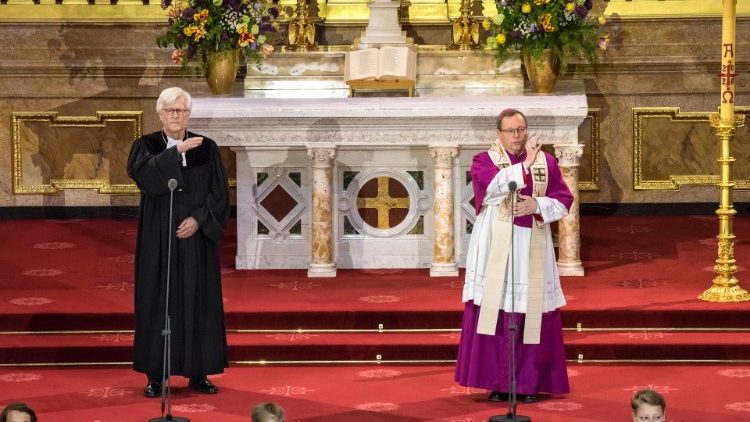 Chef-Bischöfe: EKD-Ratsvorsitzender Bedford-Strohm und Bätzing, Vorsitzender der katholischen Bischofskonferenz