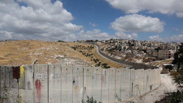 Jeruzalę ir Vakarų Krantą skirianti siena