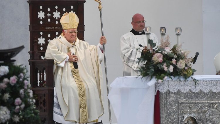 Genova: il nuovo arcivescovo Marco Tasca
