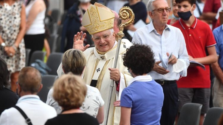 Novi genovski nadškof pozdravlja ljudstvo