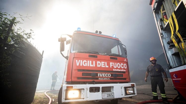 Hiszpania: pożar zabytkowego kościoła  