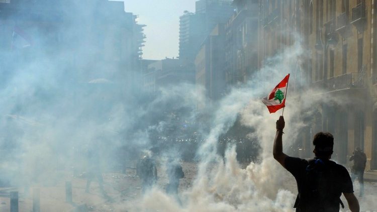 Protests in aftermath of Beirut explosion 