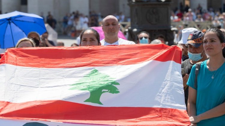 Верующие на площади Св. Петра, 9 августа 2020 года