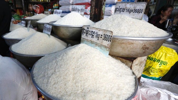 Reis auf einem Markt