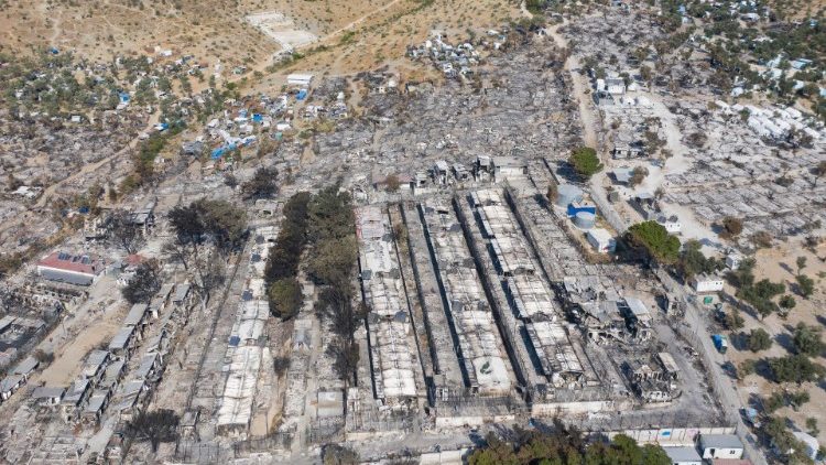 Une vue aérienne du camp de Moria, à Lesbos, dévasté par l'incendie du 9 septembre 2020.