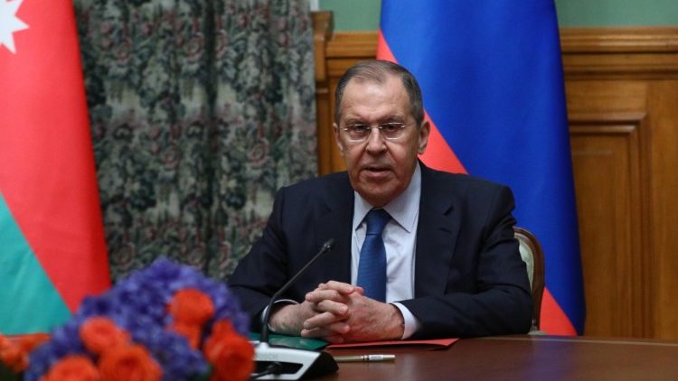Il ministro degli Esteri russo Lavrov annuncia che è stato raggiunto un accordo per una tregua nel Nagorno Karabakh
