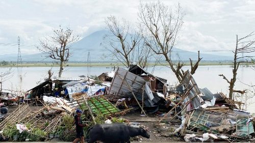 Philippinen: Schwere Schäden nach Taifun und Schlammlawinen