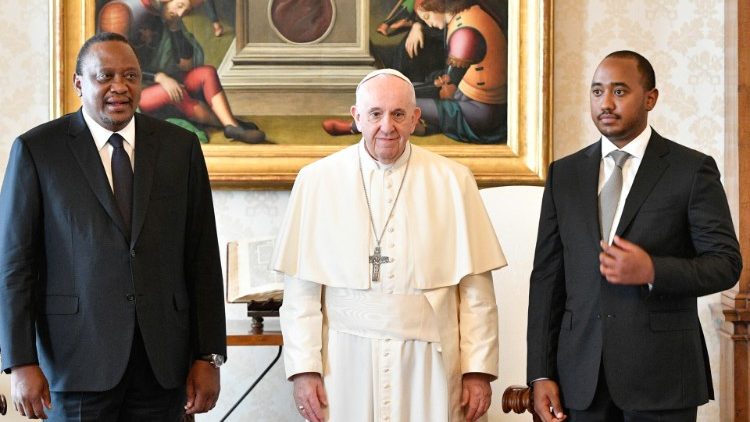 Pope Francis receives Kenya President Kenyatta