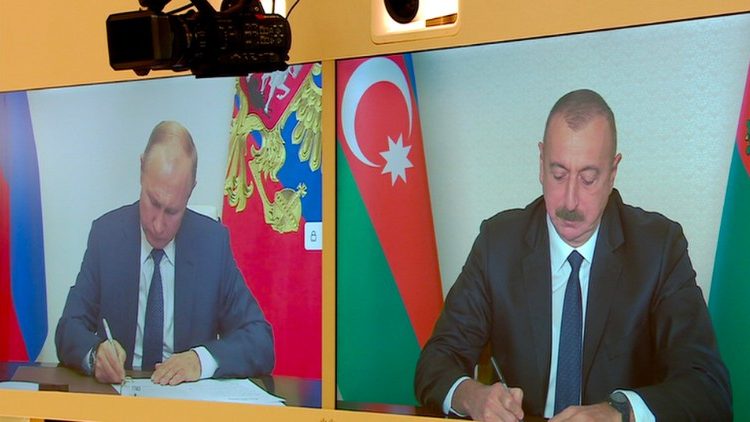 Руският президент Владимир Путин и азерския лидер Илхам Алиев  постигнаха мирно споразумение за прекратяване на шестседмичната война в Нагорни Карабах. 