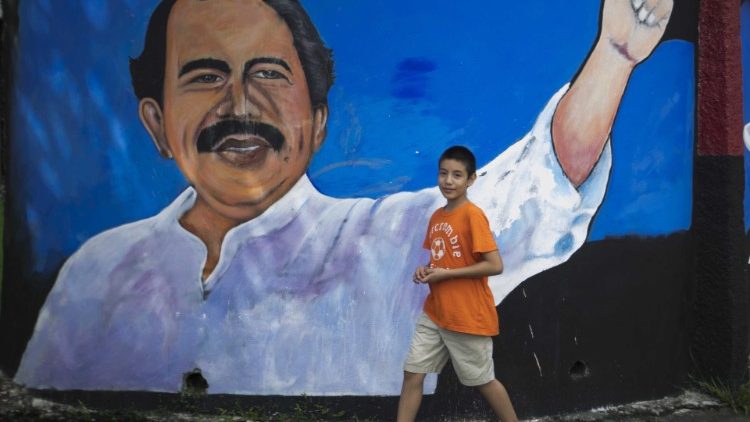 Nicaraguas Präsident Ortega wird 75 Jahre alt, ohne Anzeichen zu zeigen, dass er die Macht in Nicaragua abgeben will.