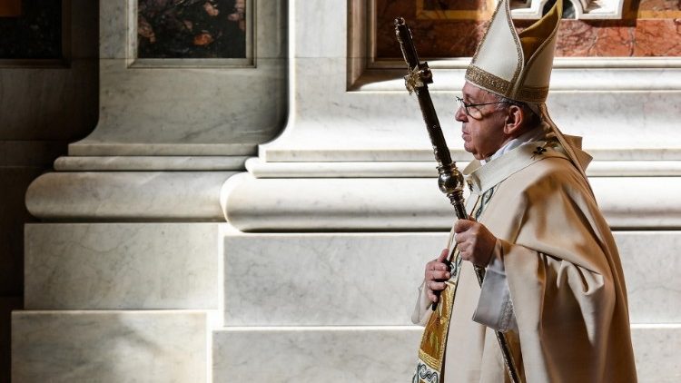 Папа падчас св. Імшы ў базыліцы св .Пятра