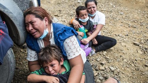 Guatemala: una caravana de migrantes privados de todo