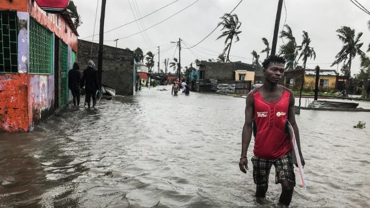 Inundação na cidade de Beiram após passagem do Ciclone Eloise