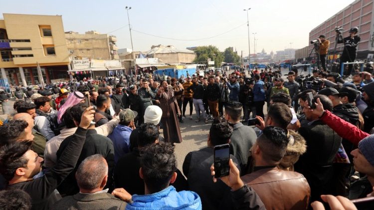 Nach der blutigen Attacke auf einen Markt am 21. Januar gingen die Menschen in Bagdad auf die Straße und protestierten gegen die Gewalt, die mehr als 30 Menschen in den Tod riss