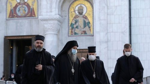 Serbien: Orthodoxer Bischof Irinej an Corona erkrankt