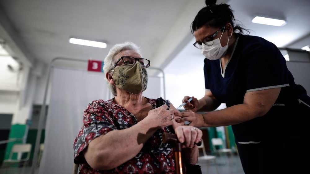 Estudio argentino afirmó que vacunarse contra el Covid-19 disminuye síntomas de depresión y ansiedad