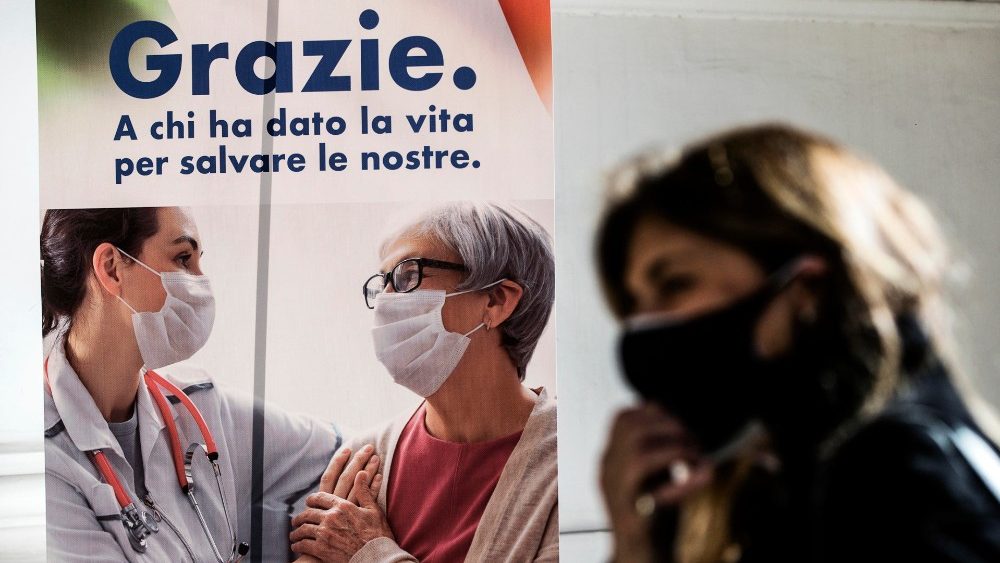 Taliansko slávilo 20. február 2021 ako „Národný deň zdravotníckeho personálu" 
