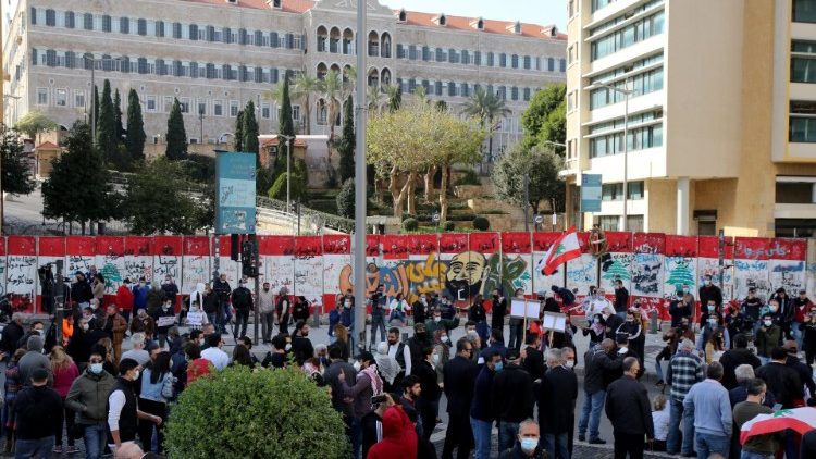 Libano, proteste antigovernative a Beirut