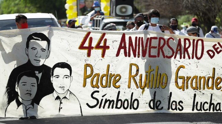 Em 12 de março de 2021, salvadorenhos recordaram os 44 anos dos martírio