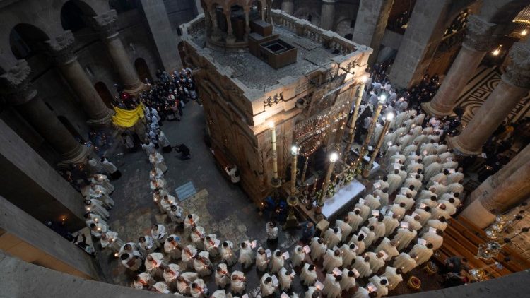 Katholische Gründonnerstags-Feier am Heiligen Grab in Jerusalem