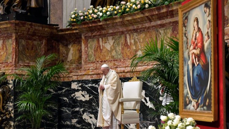Papa në Shën Pjetër për Meshën e Pashkëve