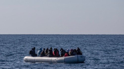 Polemiche e cordoglio dopo il tragico naufragio al largo della Libia