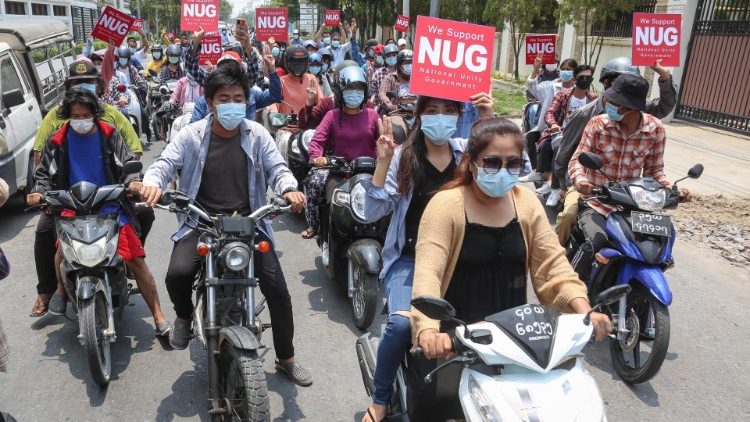Protesto contra golpe militar em Mandalay