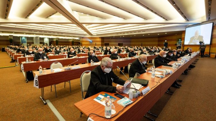  Italijanski škofje med 74. generalnim zasedanjem