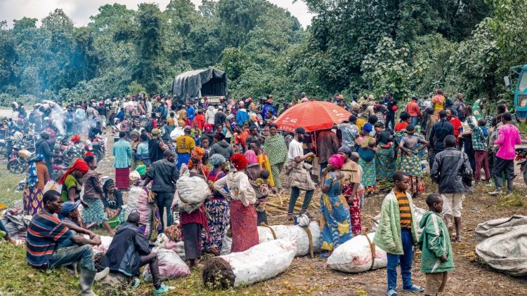 Viele Menschen sind zu Fuß aus Goma geflohen, aus Angst vor weiteren Ausbrüchen