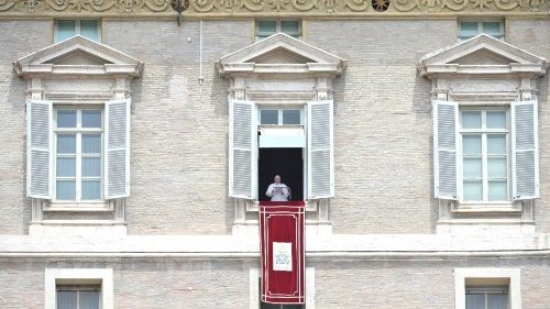 Popiežius minėjo liūdną atradimą Kanadoje, naują palaimintąją ir taikos minutę