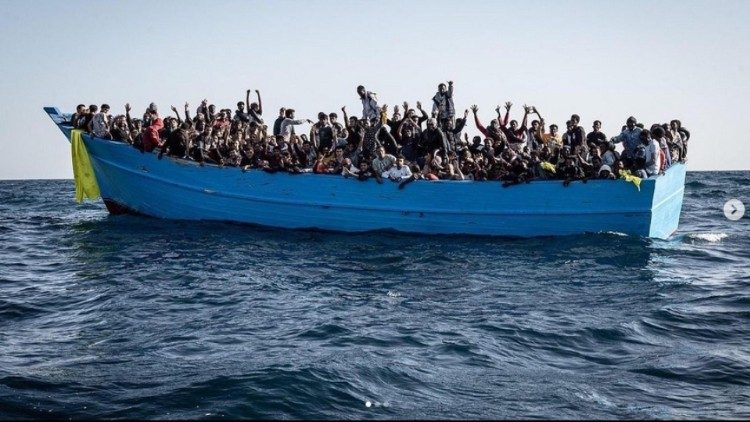 Sea Eye 4 salvou 800 migrantes