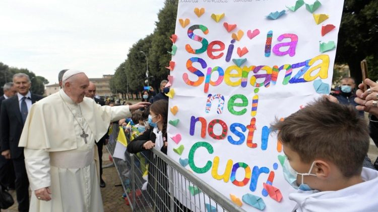 Pope Francis visits Asisi on World Day of the Poor