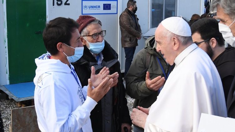 Nedělní návštěva papeže u uprchlíků na Lesbu.