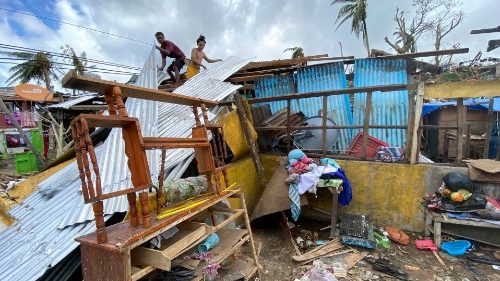 Navidad solidaria con las víctimas del tifón Odette en Filipinas