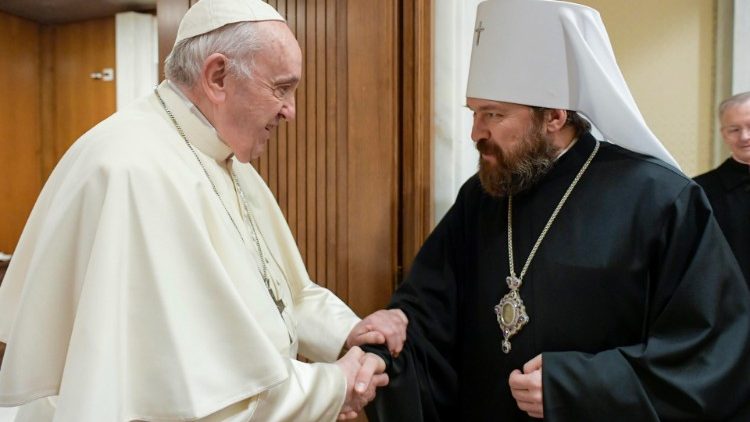 Popiežius Pranciškus ir metropolitas Hilarionas