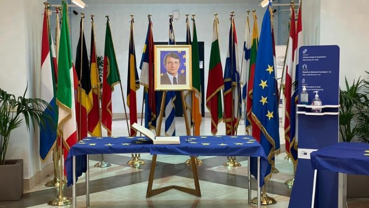 Knjiga žalosti za preminuloga predsjednika Europskog parlamenta Davida Sassolija