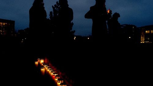 D: Bischöfe gedenken queerer Opfer der NS-Diktatur