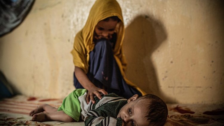 Statystycznie każdego dnia ofiarą wojny w Jemenie pada czworo dzieci. 