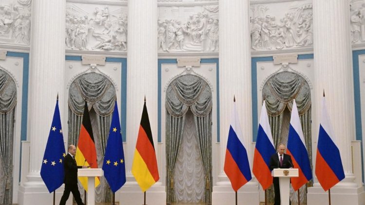 Il cancelliere tedesco Scholz e il presidente russo Putin