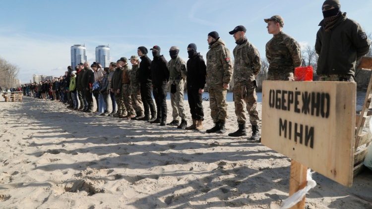 Ukrainians attend military training for civilians