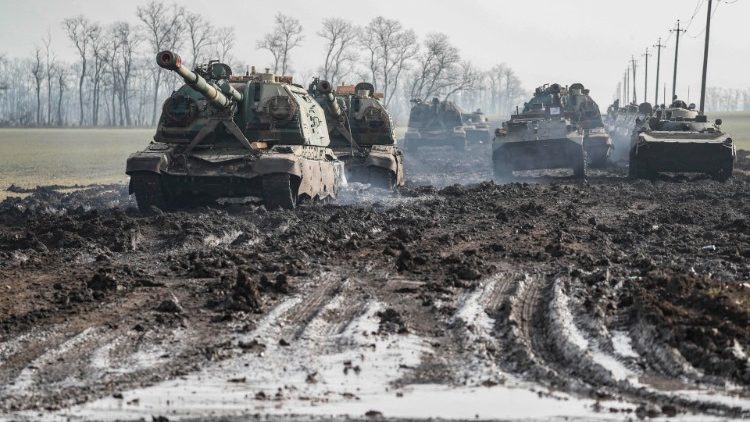 Mezzi cingolati impegnati nel conflitto in Ucraina
